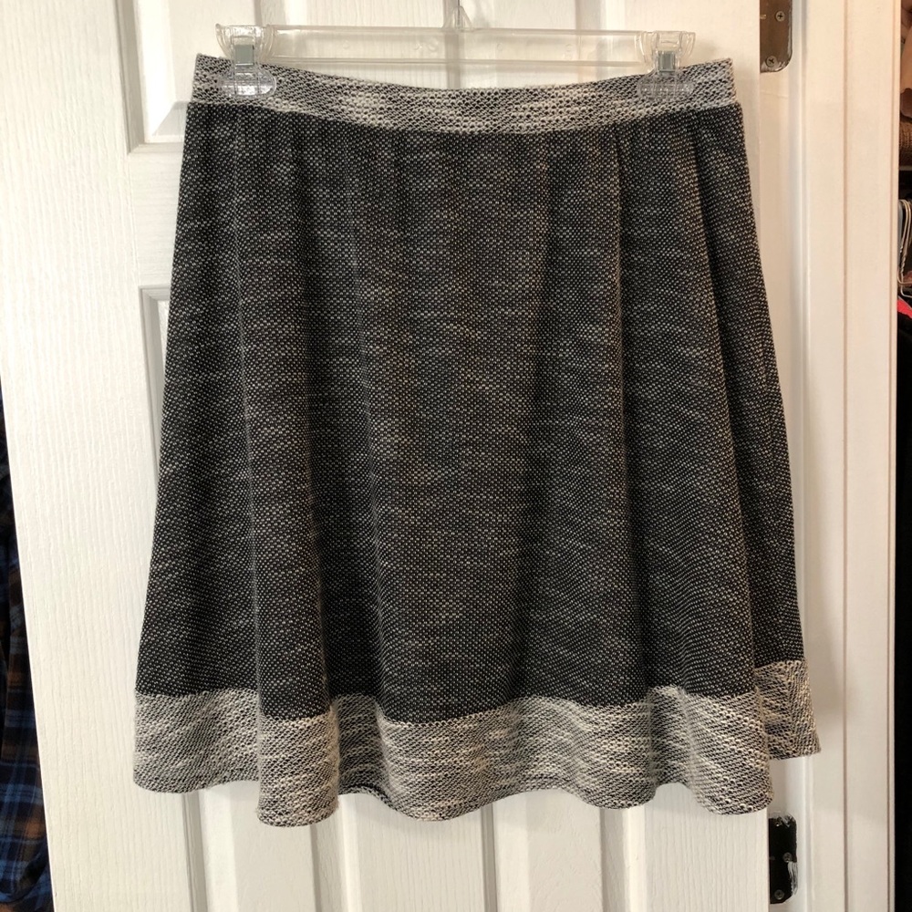 Studio 253 knit two tone stretch skirt